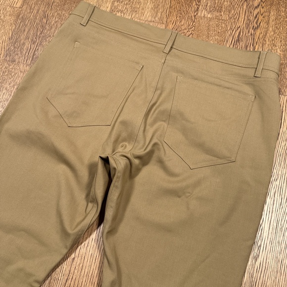 Sold - Picture 6 of 8